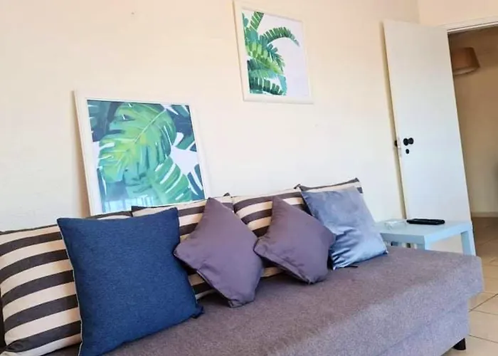 Charming With Shared Pool Vilamoura