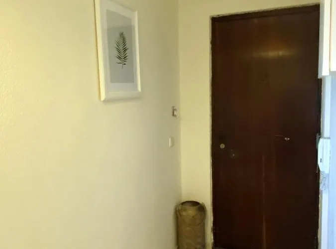 Charming With Shared Pool Apartament