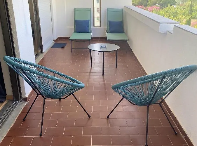 Apartament Charming With Shared Pool