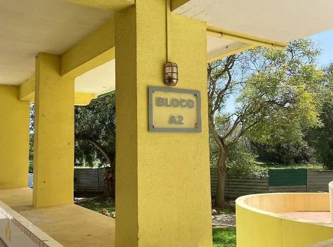 Charming With Shared Pool * Vilamoura