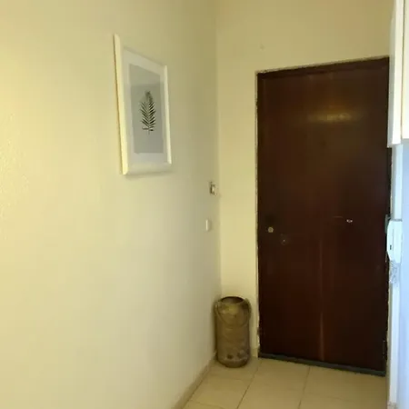 Charming With Shared Pool Appartement